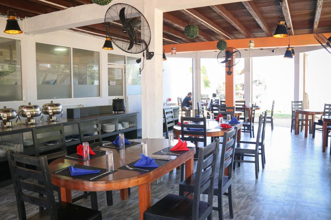 The Blue Lagoon Resort קלפיטייה מראה חיצוני תמונה