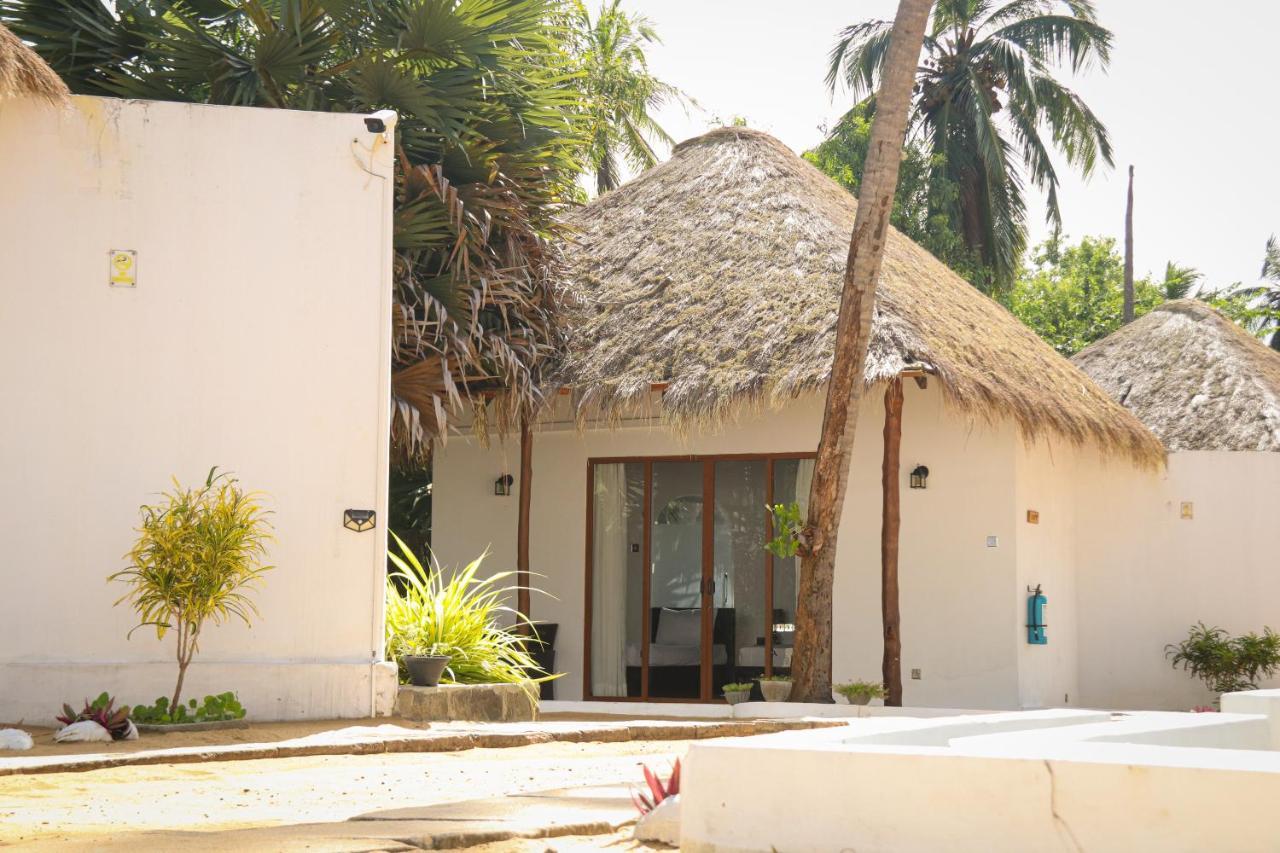 The Blue Lagoon Resort קלפיטייה מראה חיצוני תמונה
