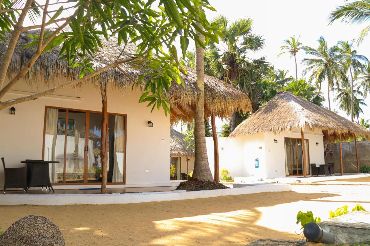 The Blue Lagoon Resort קלפיטייה מראה חיצוני תמונה